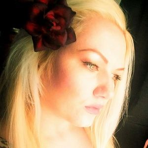 Meet your Posher, Kaz